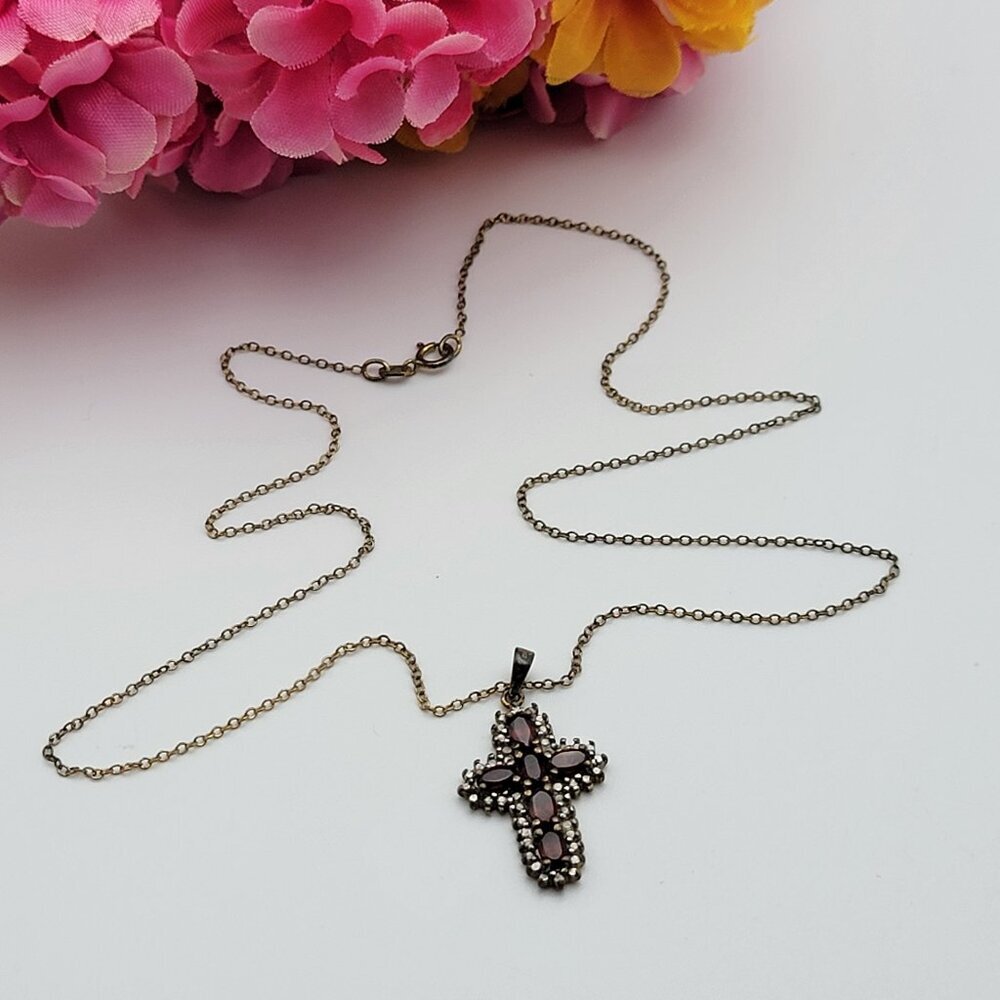 Vtg. Gold Plated R Italy 925 Sterling Silver Red Garnet Cross Necklace 18.5 Inch